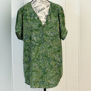 DR2 Green Paisley Women's Blouse